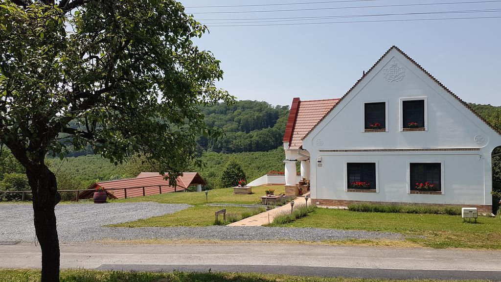 Palos Resort Zalacsány Екстериор снимка