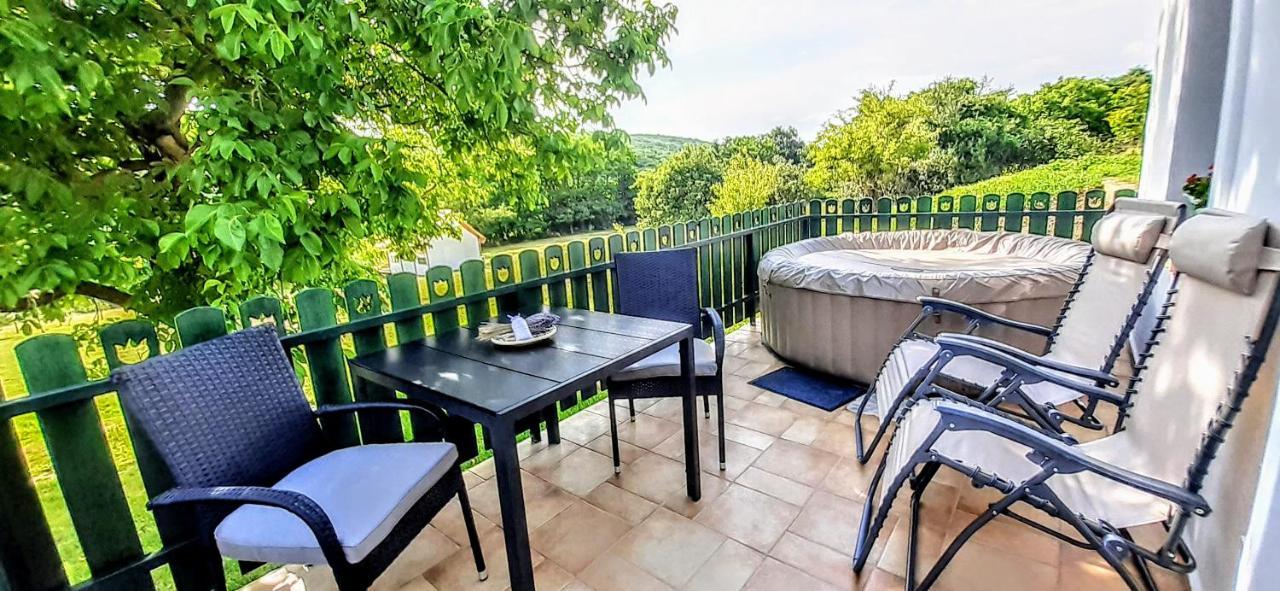 Palos Resort Zalacsány Екстериор снимка